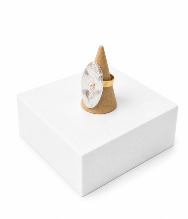 445B78F7-0954-45F6-A703-8EE2A565A664 Pearl Oval Cocktail Ring
